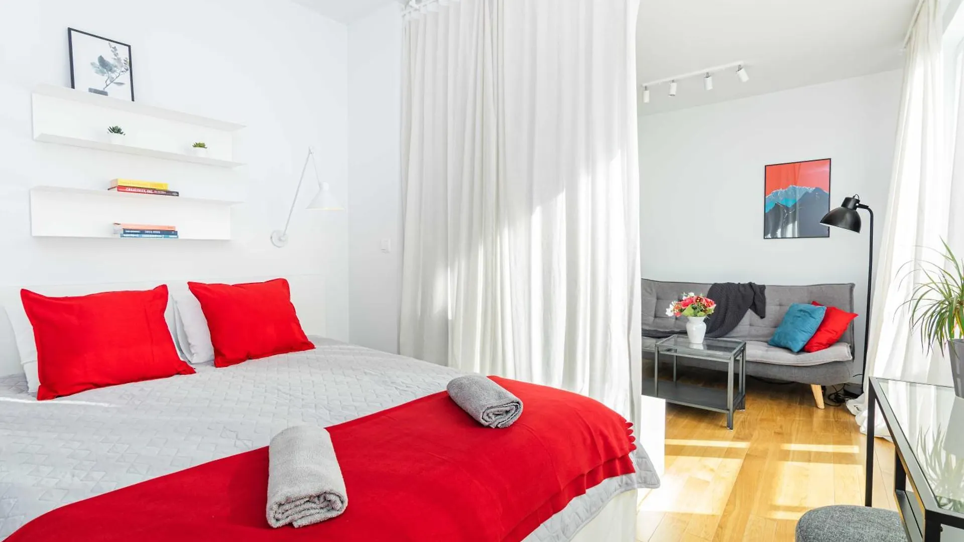 Praga Factory Stylish Spot Apartment Warsaw